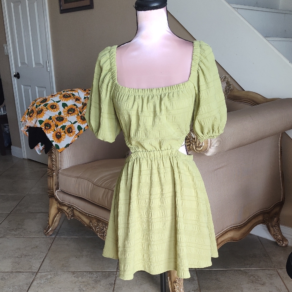SHEIN Light Green Puff Sleeve Mini Dress